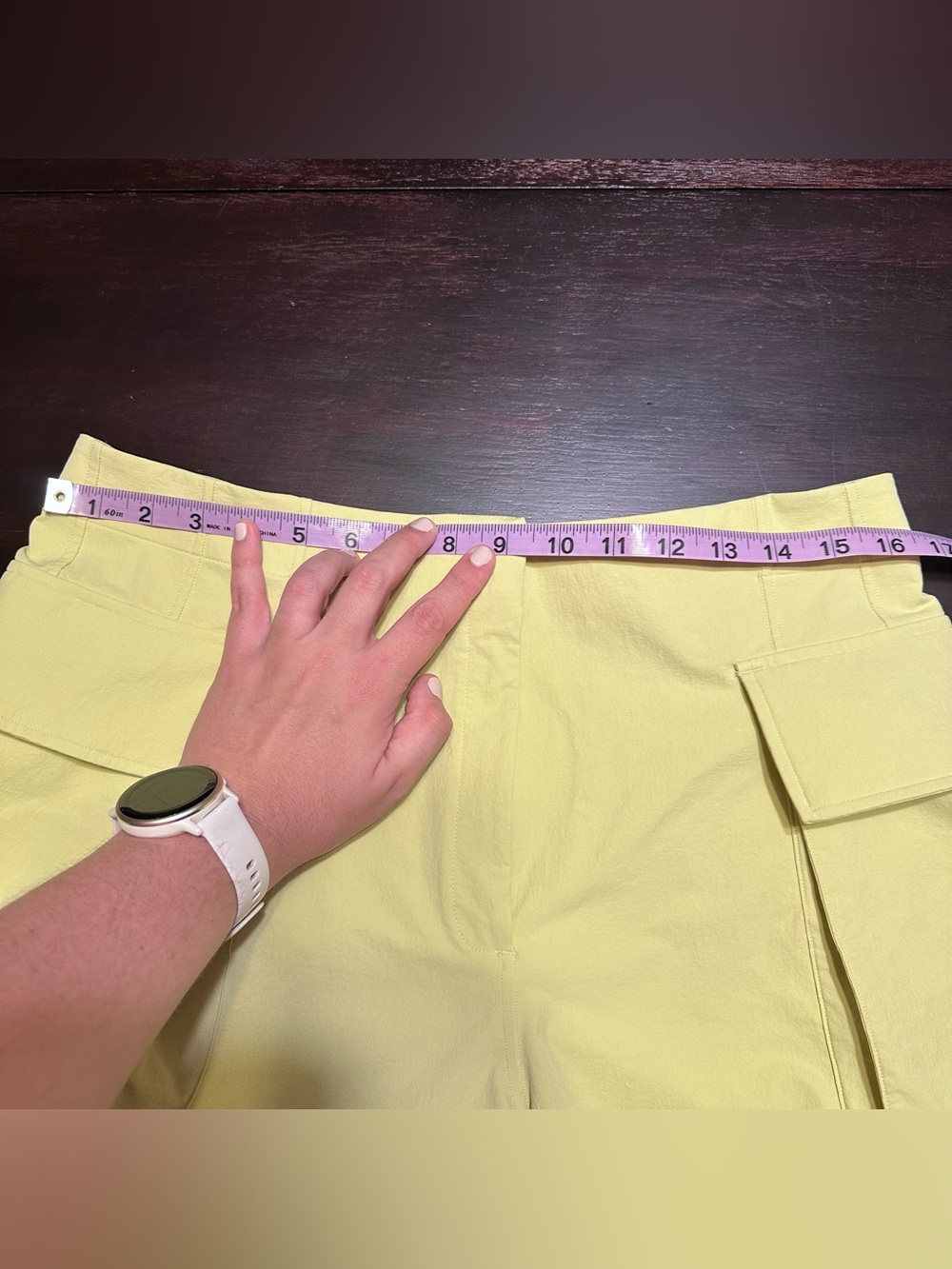 High-Waist Lululemon Cargo Pocket Shorts Yellow - Picture 2 of 6